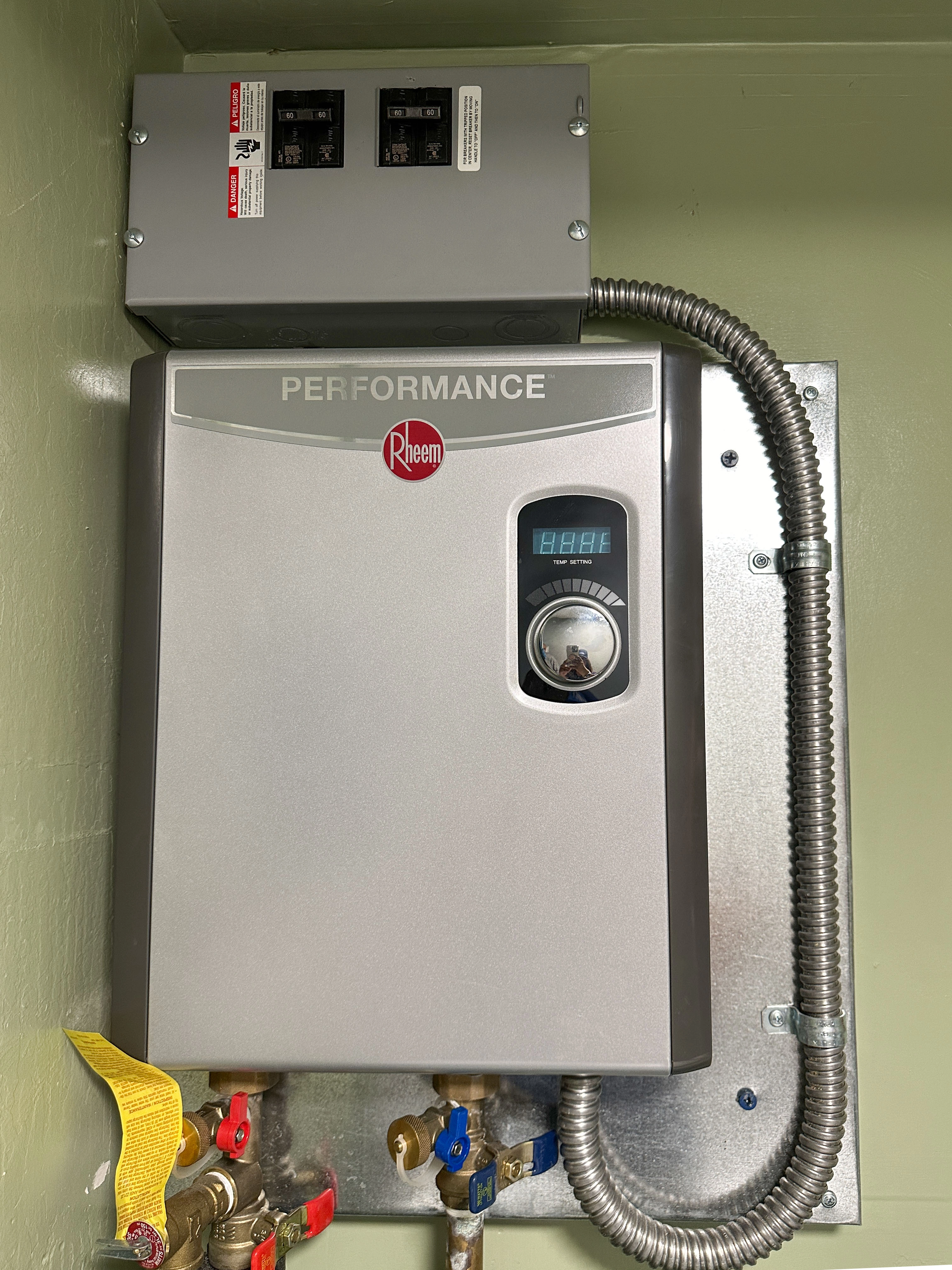 Picture of ARS® / Rescue Rooter® recently discovered that a customer’s electric tankless water heater was overdrawing amps and causing electrical problems in the home. - ARS® / Rescue Rooter®