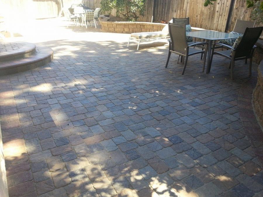 Picture of Atlas Pavers installed these Positano-colored Basalite Italian Renaissance pavers. - Atlas Pavers Co.