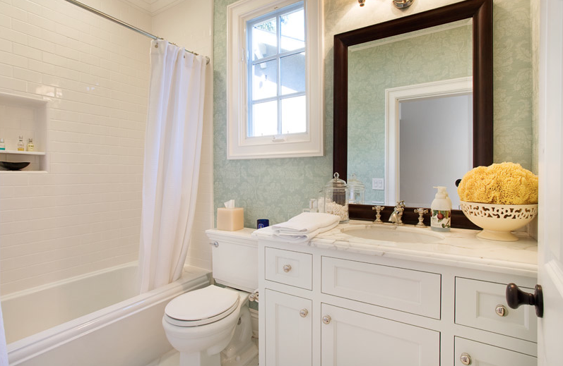 Picture of Sigura Construction recently remodeled this bathroom. - Sigura Pro Painting