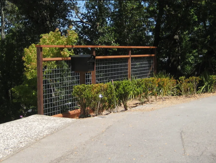 Picture of California Fencing - California Fencing