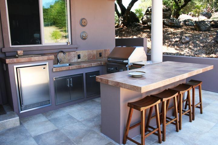 Picture of Peterson Tile installed this stone patio grill and bar at a home in Santa Rosa. - Peterson Tile