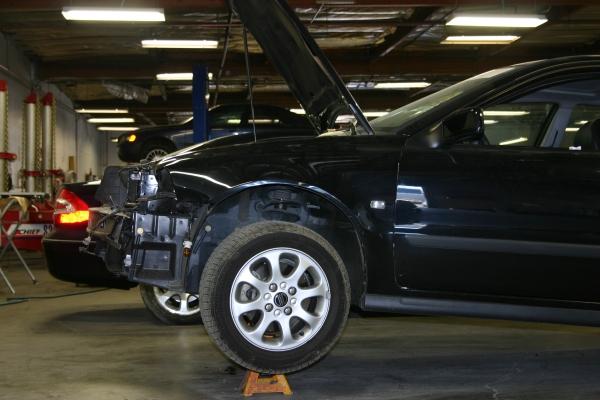 Picture of Koss Collision Center - Koss Collision Center