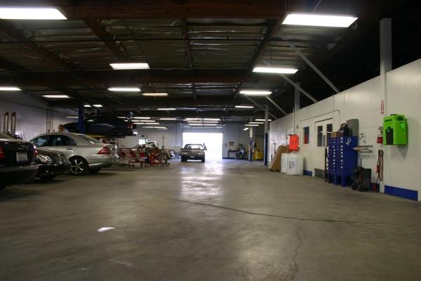 Picture of Koss Collision Center - Koss Collision Center