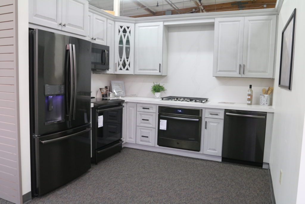 Picture of A General Electric kitchen display at Asien's Appliance's showroom - Asien's Appliance, Inc.