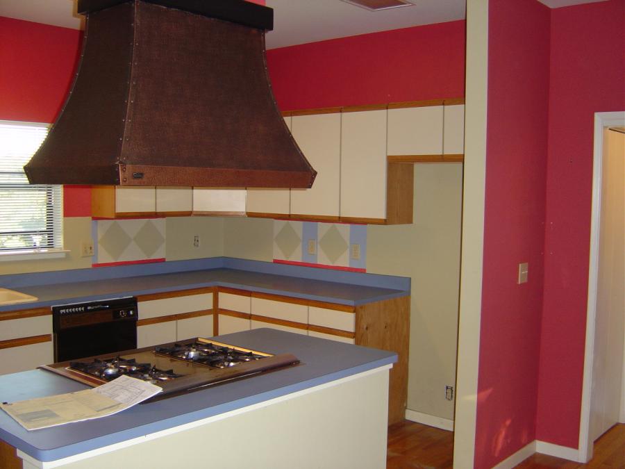 Picture of Kitchen remodel before - Advance Construction