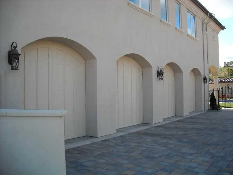 Picture of R & P Garage Doors - R & P Garage Doors