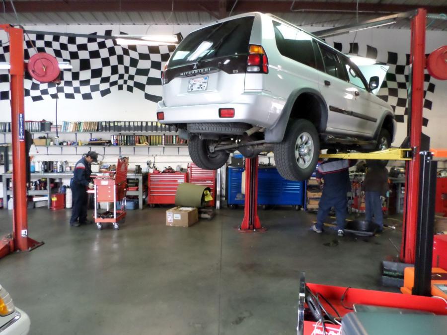 Picture of T & T Auto Repair - T & T Auto Repair