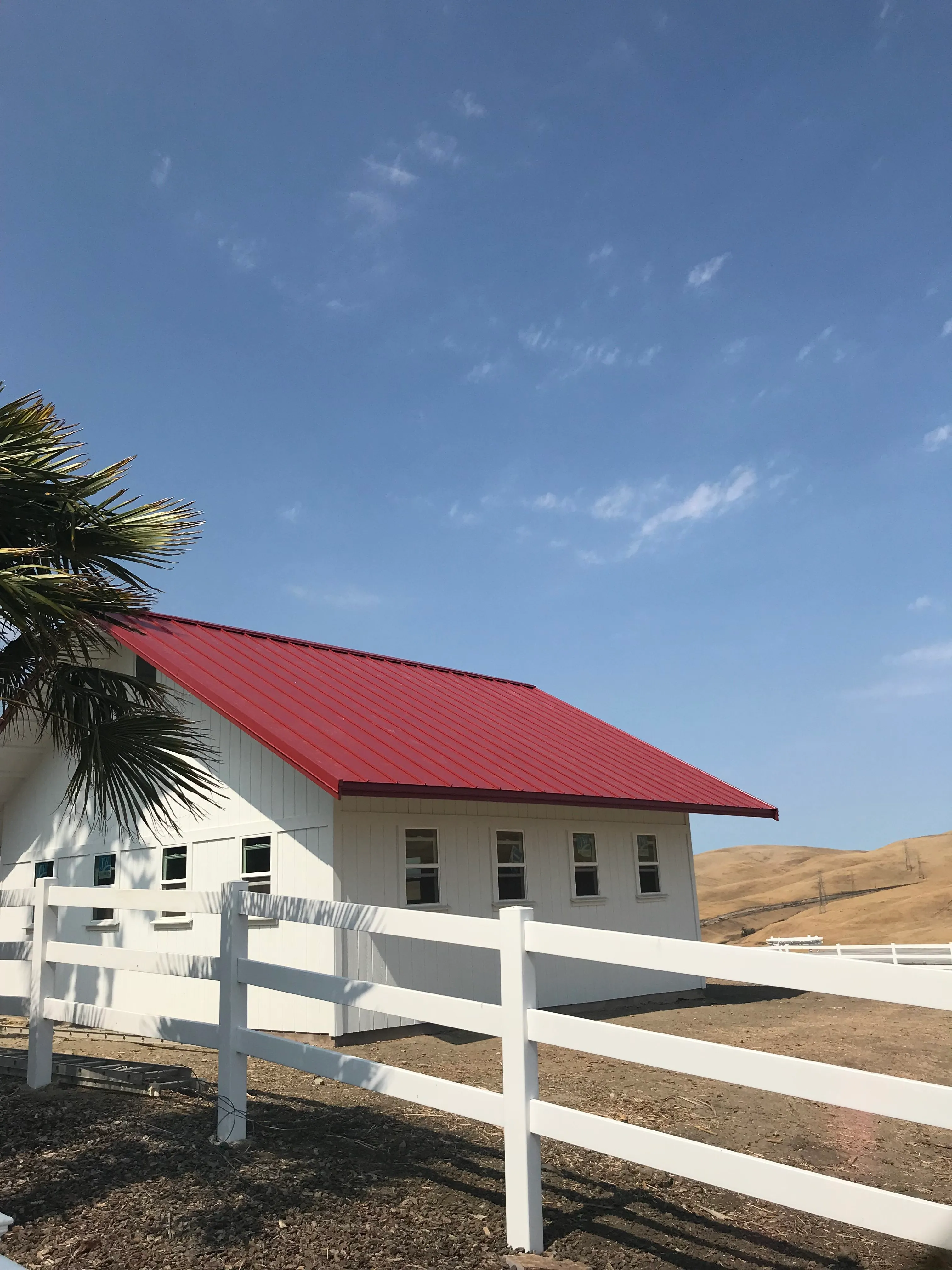 Picture of A recent standing seam metal roof project by'PRI-Premiere Roofing - PRI-Premiere Roofing Inc.