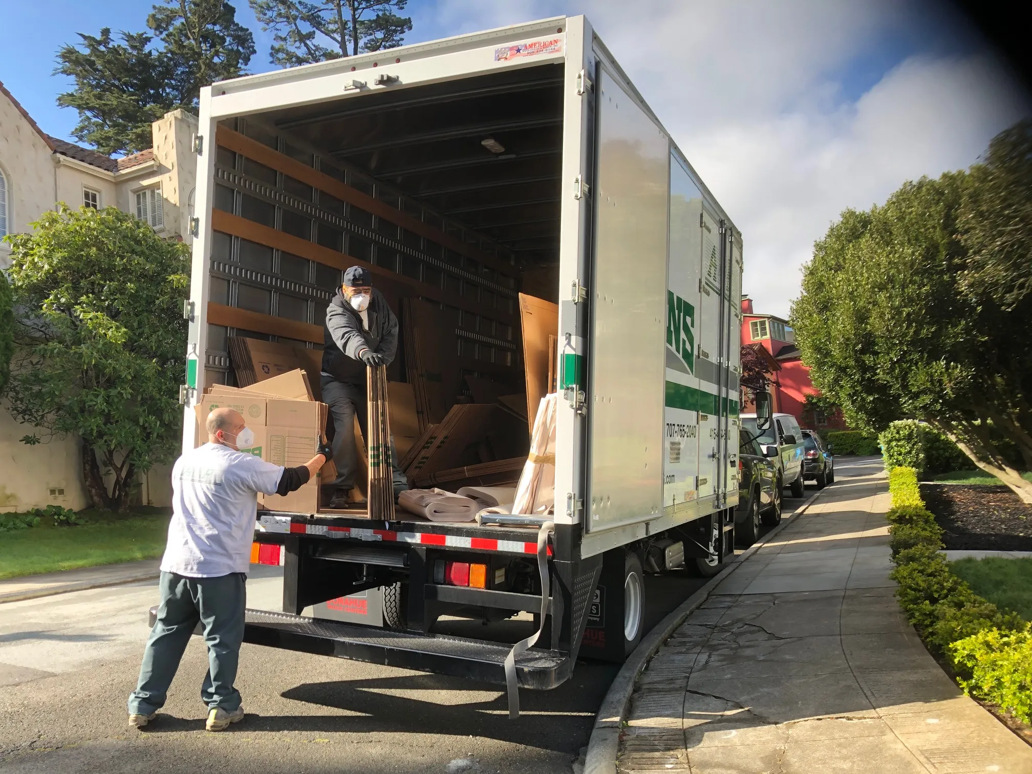 Picture of A and P Moving's crew moves safely during these uncertain times. - A and P Moving, Inc.