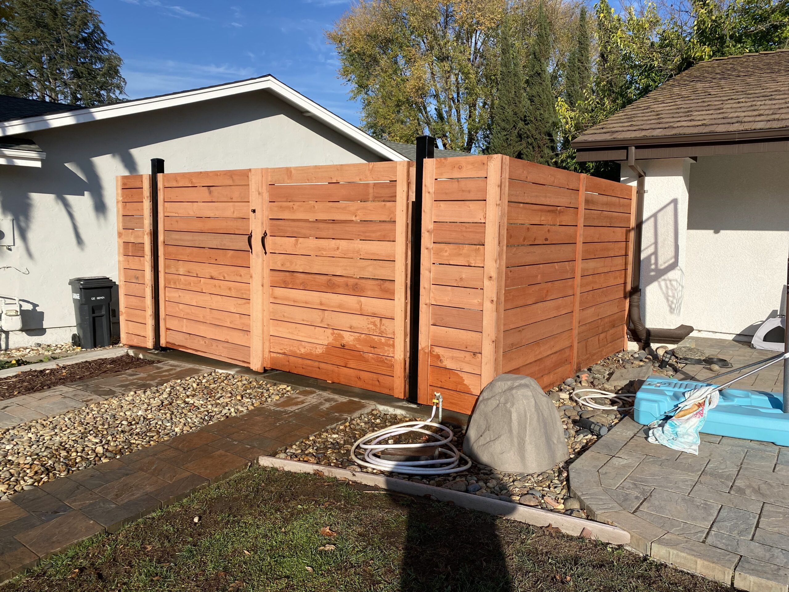 Picture of AMM Fencing installs horizontal gates. - AMM Fencing