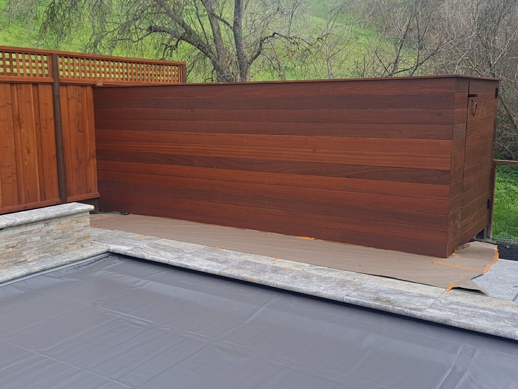 Picture of AMM Fencing installed this horizontal redwood fence. - AMM Fencing