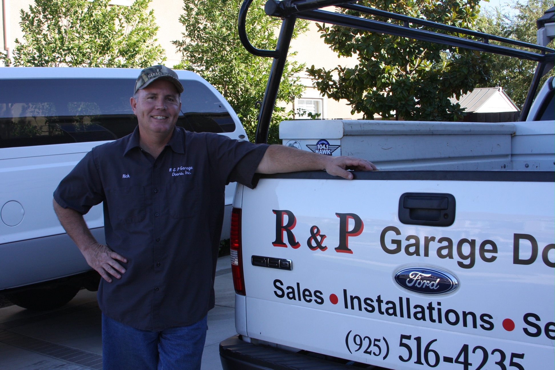 Picture of R & P Garage Doors - R & P Garage Doors