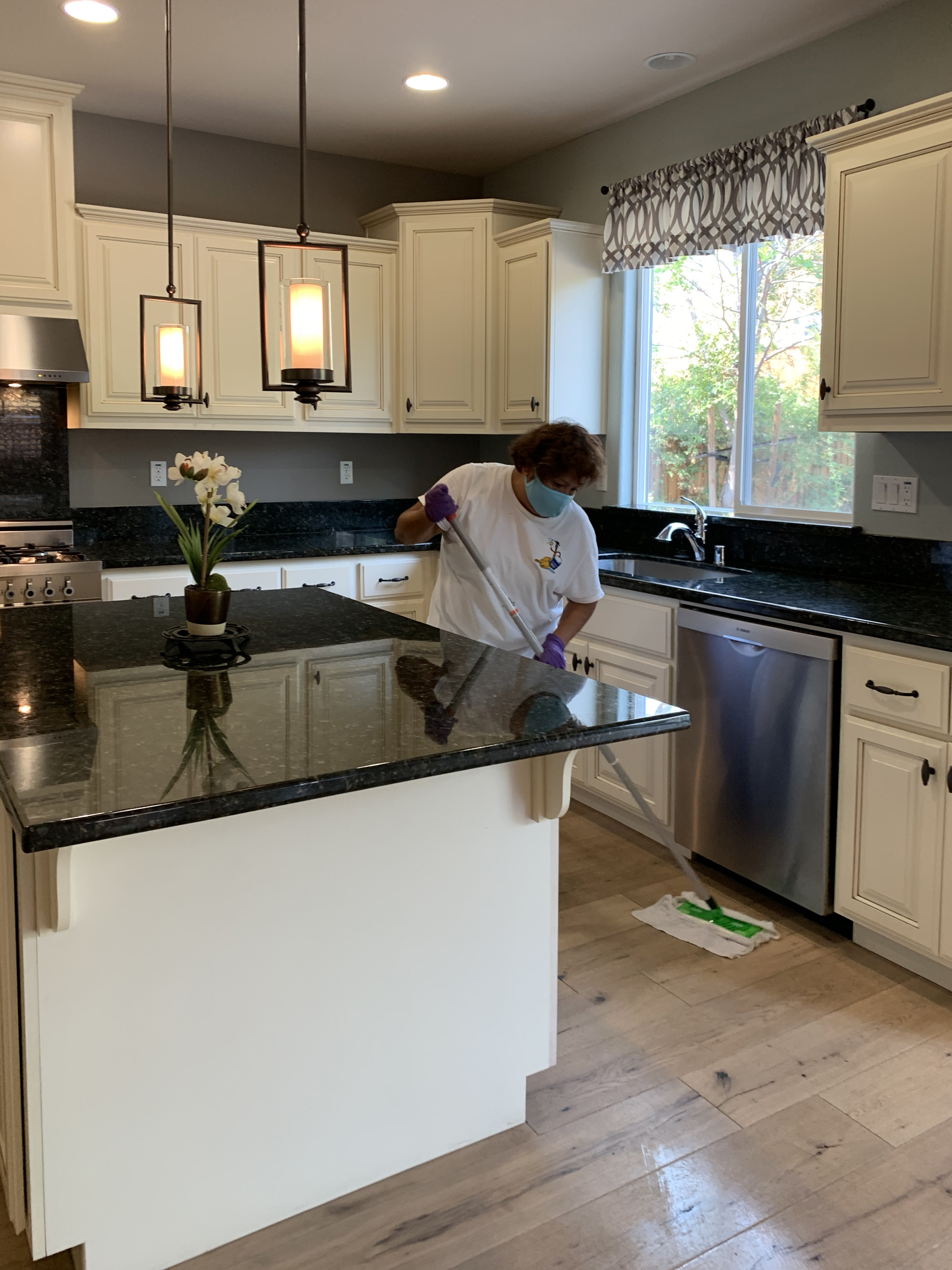 The Magic Mop, Inc. | Diamond Certified | House Cleaning Office Cleaning
